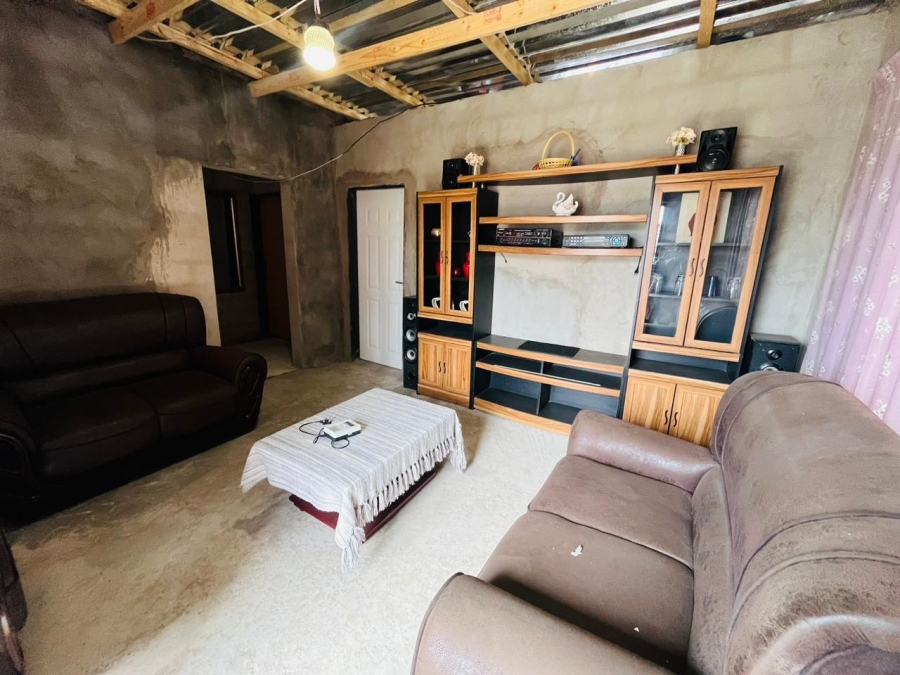 2 Bedroom Property for Sale in Caleb Motsoabi Free State